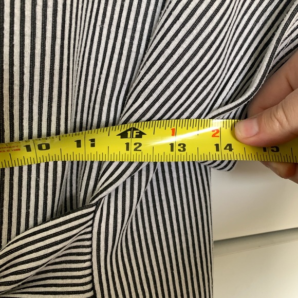 Express Black and white striped top - Picture 4 of 6